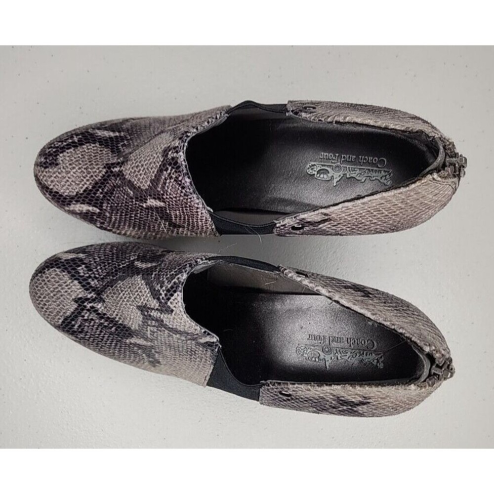 Coach And Four Heels Pumps Gray Python Print Shoe Zip Close Women's Size 8.5 - Picture 4 of 8